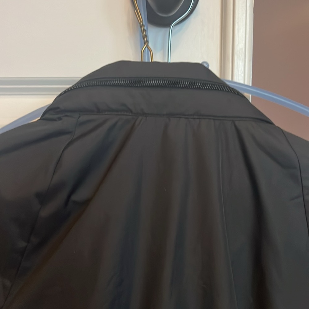 Motherhood Maternity rain coat w zip away hood and conch waost - Picture 3 of 4
